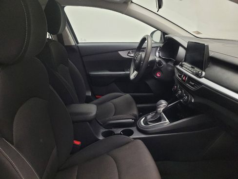 Used 2024 Kia Forte LXS w/ LXS Technology Package FWD image 21