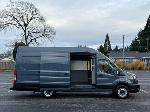 Used 2020 Ford Transit 250 148 High Roof Extended image 24