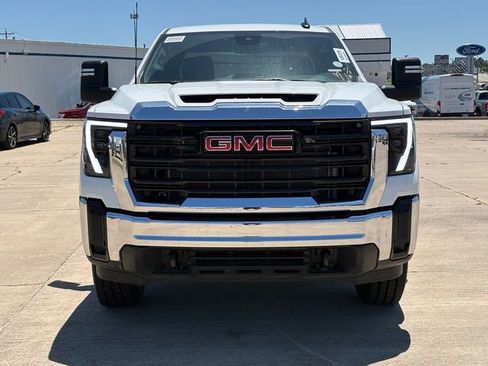New 2026 GMC Sierra 2500 Pro w/ Convenience Package AWD/4WD image 2