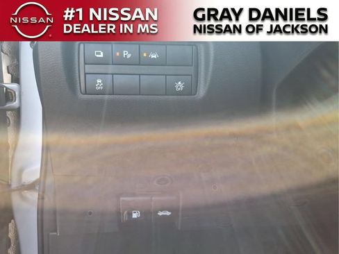 Used 2025 Nissan Versa S w/ S Plus Package FWD image 12