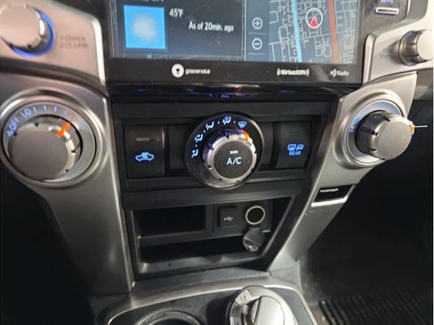 Used 2024 Toyota 4Runner SR5 Premium image 23