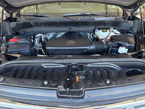 Used 2023 Chevrolet Silverado 1500 LTZ w/ LTZ Premium Package AWD/4WD image 32