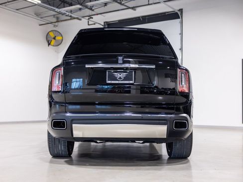Used 2022 Rolls-Royce Cullinan AWD/4WD image 5