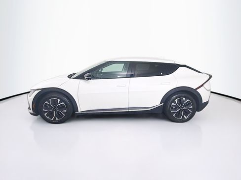 Used 2024 Kia EV6 Light RWD image 4