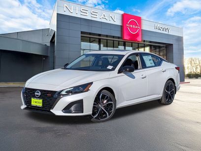 New 2025 Nissan Altima 2.5 SR w/ SR Premium Package