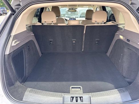 Used 2022 Lincoln Corsair AWD w/ Premium Package image 18