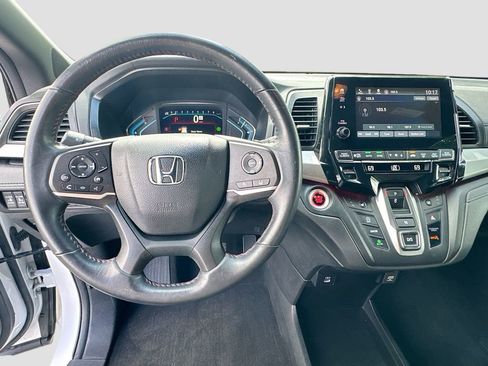 Used 2024 Honda Odyssey Sport image 12