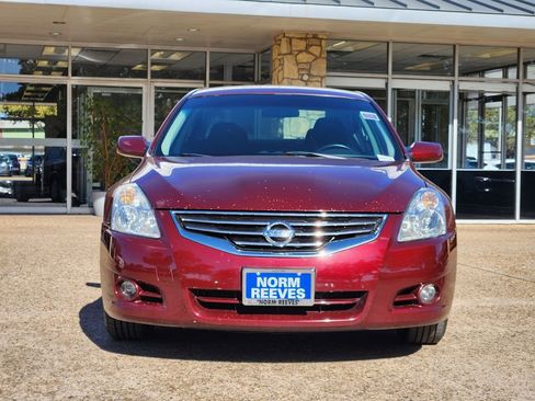 Used 2012 Nissan Altima 2.5 S w/ Special Edition Pkg image 2