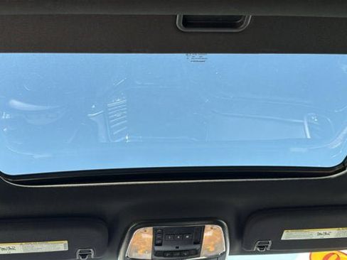 Used 2019 Jeep Grand Cherokee Limited AWD/4WD image 28