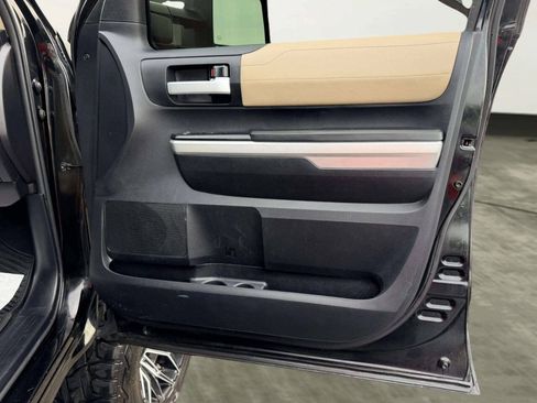 Used 2015 Toyota Tundra Limited w/ Limited Premium Package AWD/4WD image 27