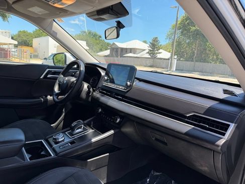 Used 2023 Mitsubishi Outlander SE FWD image 28