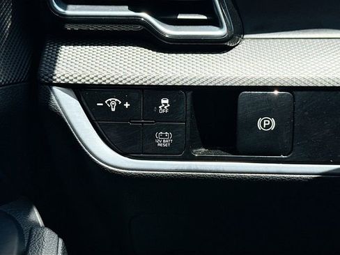 Used 2023 Kia Sportage LX FWD image 31