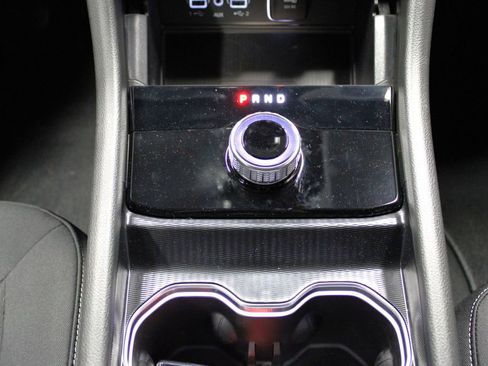 New 2025 Jeep Grand Cherokee Laredo w/ Luxury Tech Group I image 21