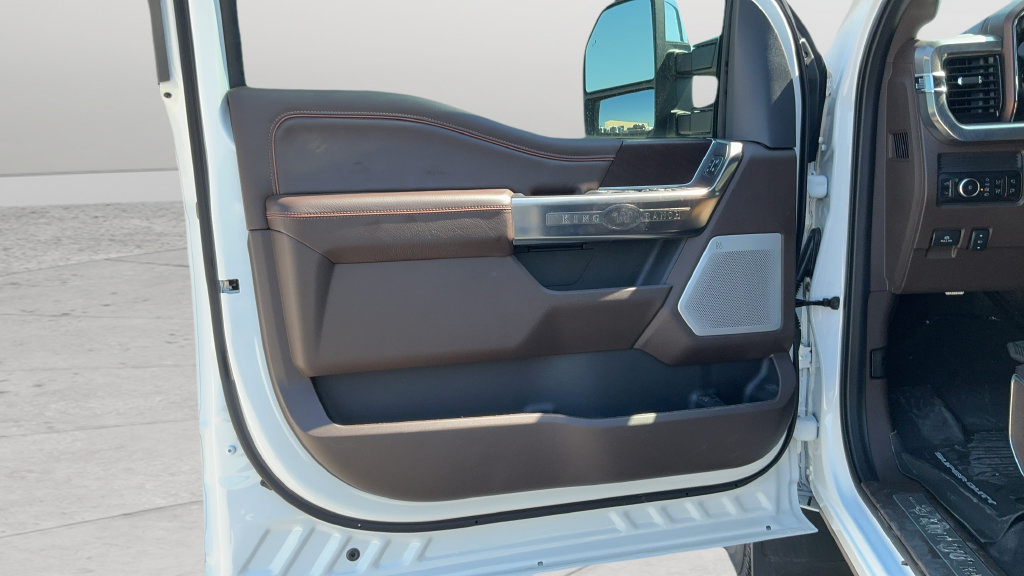 New 2026 Ford F350 King Ranch w/ Chrome Package AWD/4WD image 18