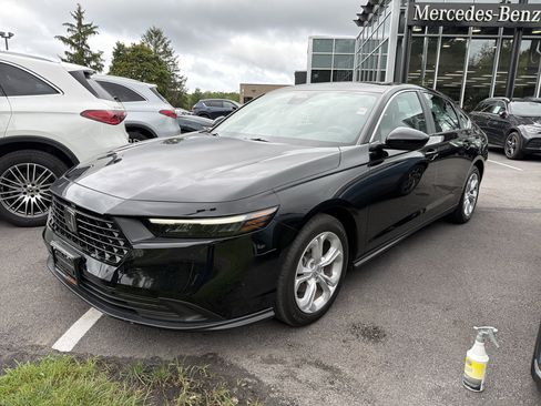 Used 2025 Honda Accord LX image 3