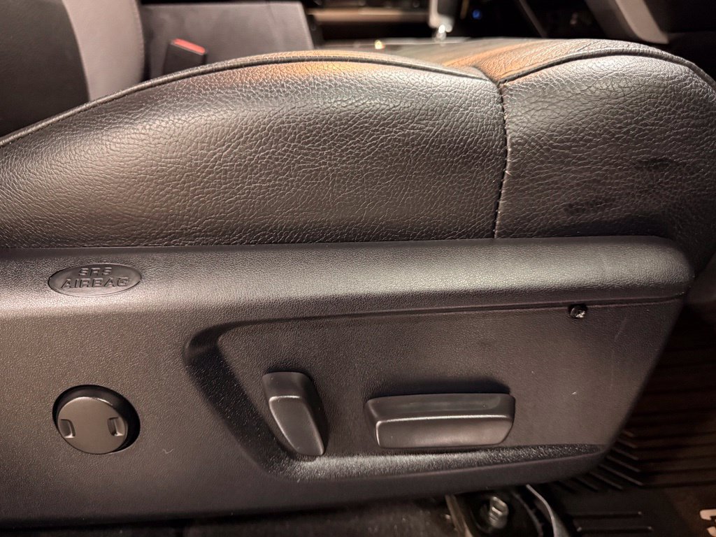 Used 2019 Toyota Tundra Limited RWD image 30