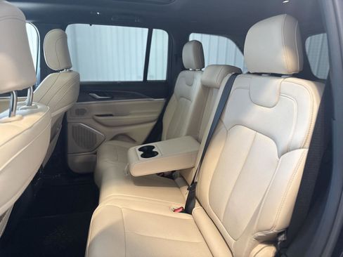 Used 2024 Jeep Grand Cherokee Limited 4xe w/ Luxury Tech Group II image 26