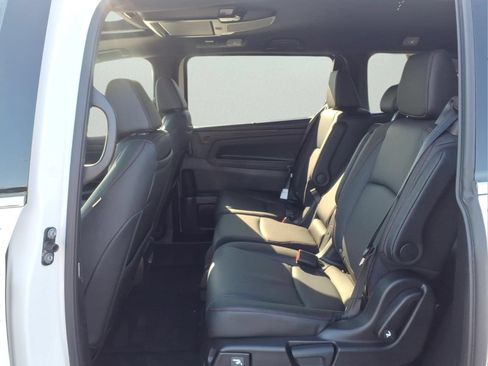 Used 2025 Honda Odyssey Sport-L image 14