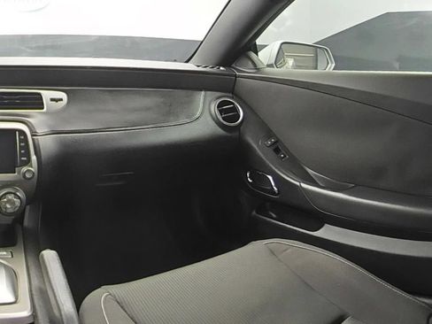 Used 2015 Chevrolet Camaro LT RWD image 15