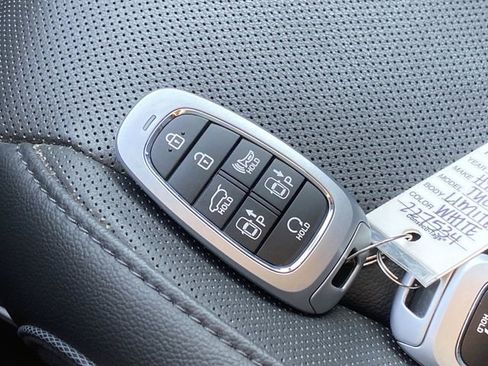 Used 2023 Hyundai Tucson Limited w/ Cargo Package image 29