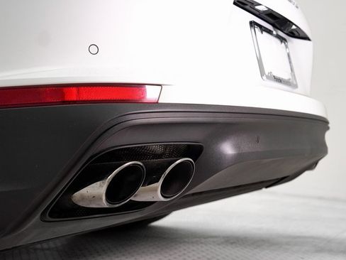 Used 2025 Porsche Panamera 4 image 33