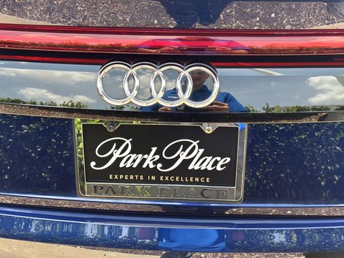 Used 2023 Audi Q8 Premium Plus AWD/4WD image 29