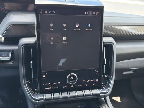 New 2026 GMC Yukon AT4 w/ AT4 Premium Plus Package AWD/4WD image 18