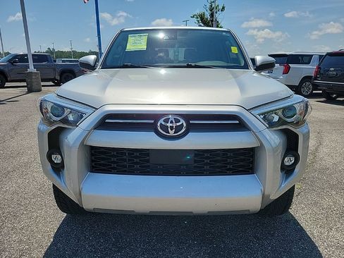 Used 2021 Toyota 4Runner SR5 RWD image 2