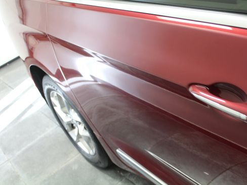 Used 2017 Chrysler Pacifica Limited w/ UConnect Theater Package image 41