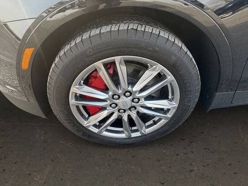 Certified 2025 Cadillac XT5 Sportv w/ LPO, Floor Liner Package image 9