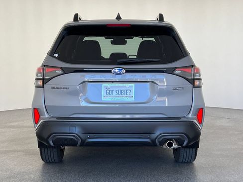 Certified 2025 Subaru Forester Limited w/ Popular Package AWD/4WD image 5
