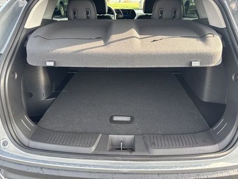 New 2026 Chevrolet Trax LT w/ Driver Confidence Package FWD image 11