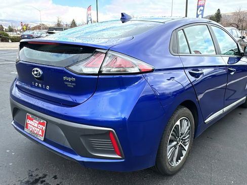 Used 2021 Hyundai Ioniq SE image 3