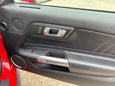 Used 2022 Ford Mustang Premium image 32