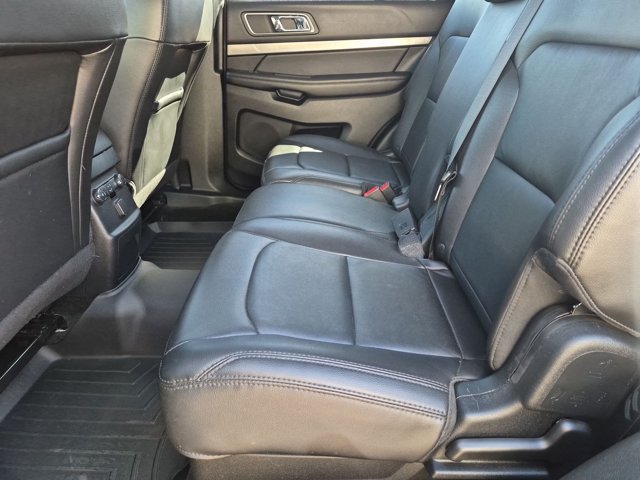 Used 2018 Ford Explorer XLT w/ Equipment Group 202A AWD/4WD image 20