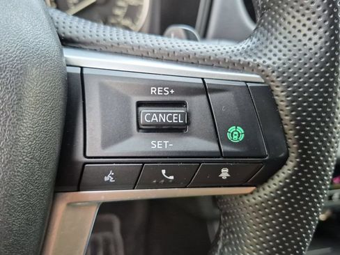 Used 2025 Mitsubishi Outlander SE AWD/4WD image 22