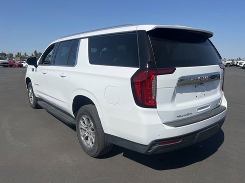 Used 2024 GMC Yukon XL SLE RWD image 7