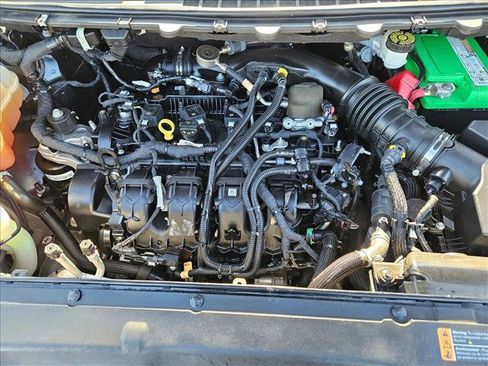 Used 2019 Ford Edge SE image 22