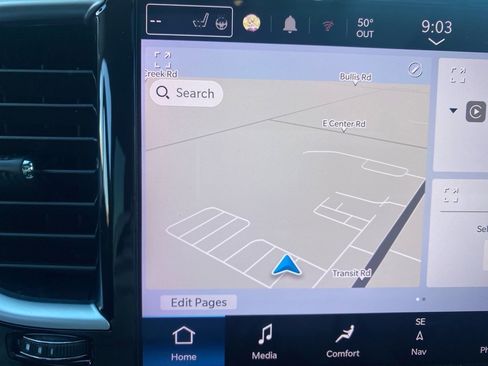 Used 2022 Chrysler Pacifica Limited w/ Uconnect Theater Family Group image 12