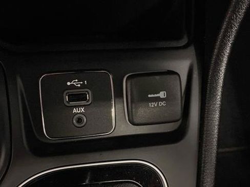 Used 2022 Jeep Cherokee Limited AWD/4WD image 30