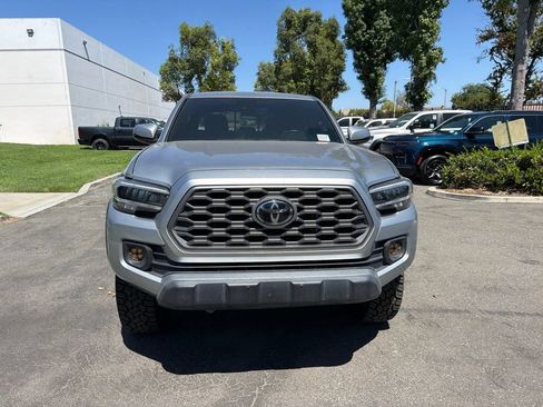 Used 2023 Toyota Tacoma TRD Off-Road w/ Black Out Package (TMS) AWD/4WD image 8