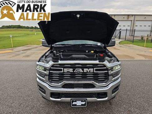 Used 2025 RAM 2500 Big Horn AWD/4WD image 29