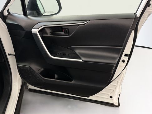 Used 2024 Toyota RAV4 LE image 33