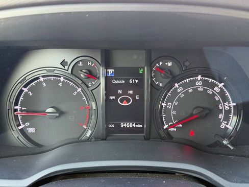 Used 2023 Toyota 4Runner SR5 Premium image 18