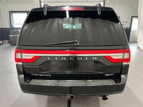 Used 2015 Lincoln Navigator 4WD image 5