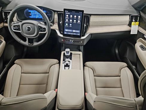New 2026 Volvo XC90 T8 Ultra w/ Protection Package Premier AWD/4WD image 15