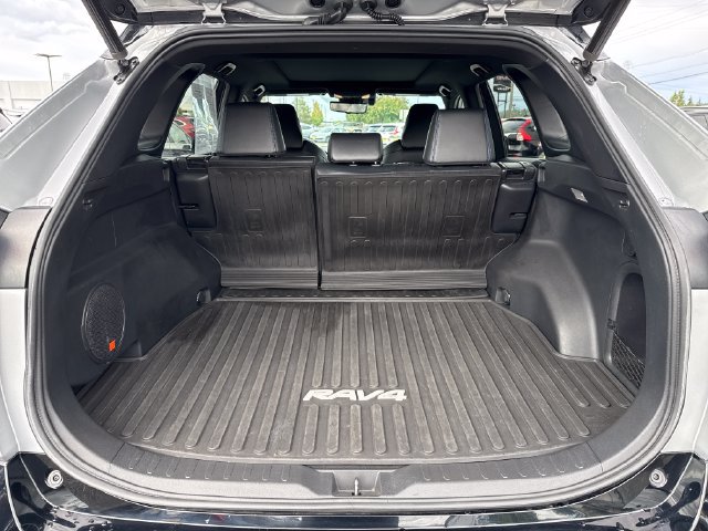 Used 2021 Toyota RAV4 XSE AWD/4WD image 12