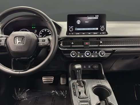 Used 2025 Honda Civic Sport image 11
