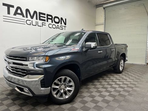 Used 2022 Chevrolet Silverado 1500 LTZ AWD/4WD image 2