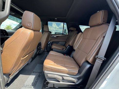 Used 2025 Chevrolet Tahoe High Country w/ Sun And Tow Package RWD image 34